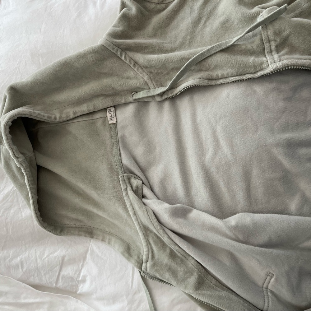 Brandy Melville cropped pale green hoodie